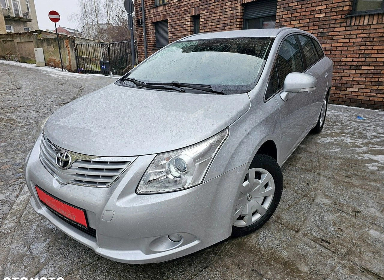 Toyota Avensis cena 28900 przebieg: 172000, rok produkcji 2011 z Kalisz Pomorski małe 154